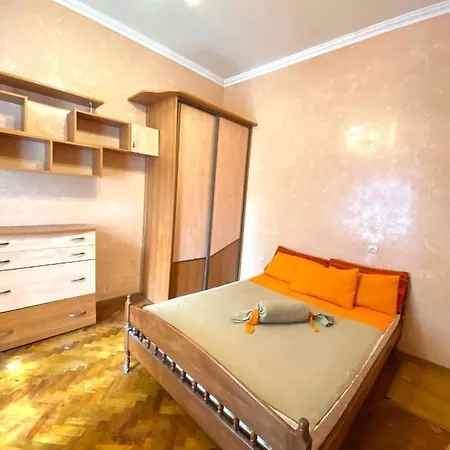 вул огієнка 11 біля залізничного вокзалу Lviv