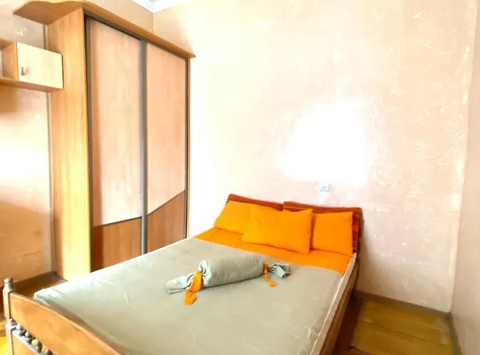 вул огієнка 11 біля залізничного вокзалу *