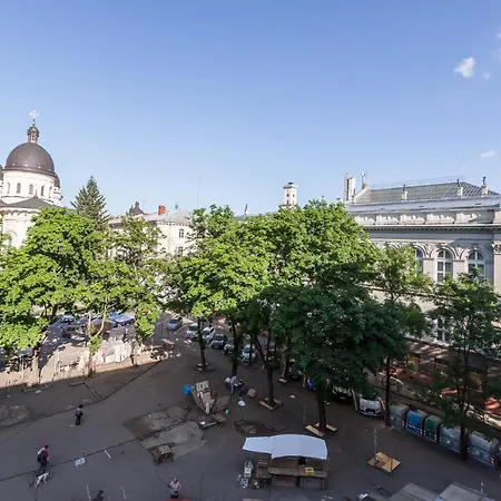 вул огієнка 11 біля залізничного вокзалу