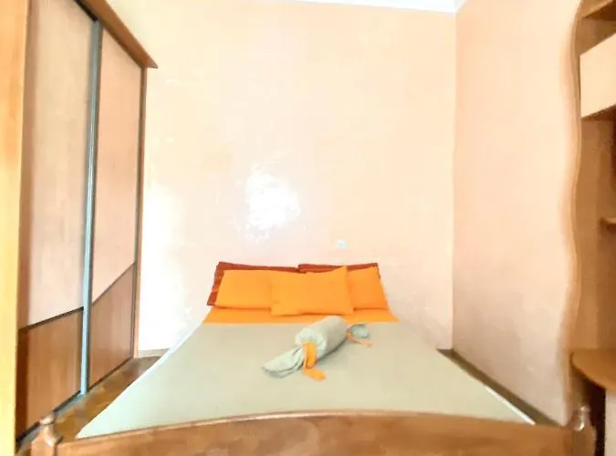 вул огієнка 11 біля залізничного вокзалу *